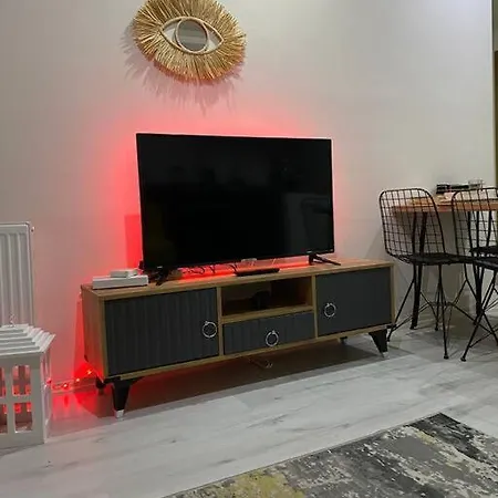 Ellahouse Apartment