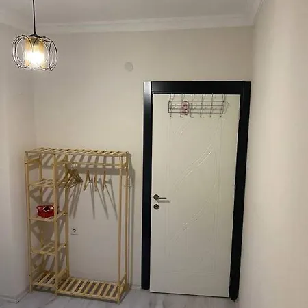 Ellahouse Apartment *